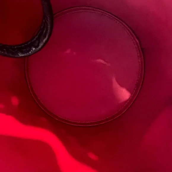 CHRISTIAN LOUBOUTIN
Marie Jane Black Leather Mini Bucket Bag - Picture 6 of 8